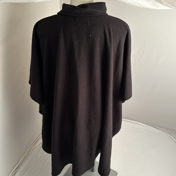 The Specialty House vintage 90s black fleece cape wrap - Picture 4 of 9